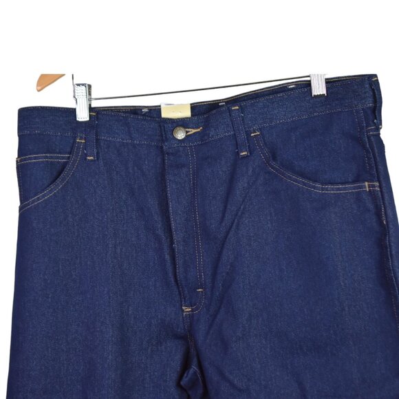 Wrangler Jeans 38 x 30 Mens Flex Denim Regular Fit Dark Wash Cotton Blend - Picture 2 of 9